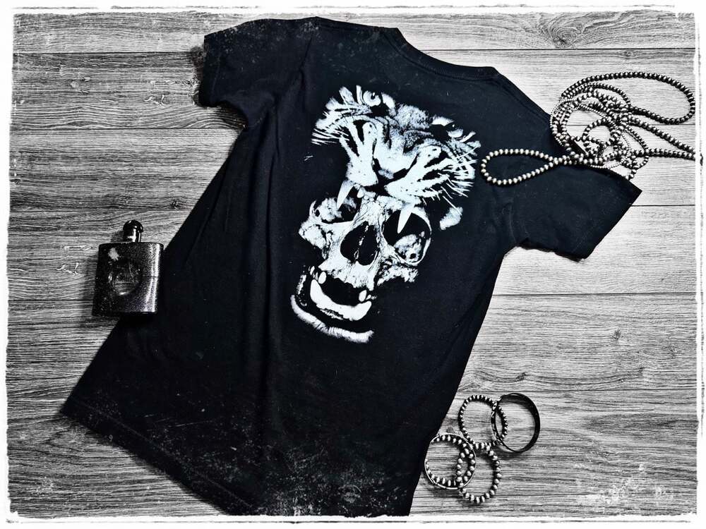 The Drive Clothing Black Graphic T-Shirt with Skull and Tiger Detail